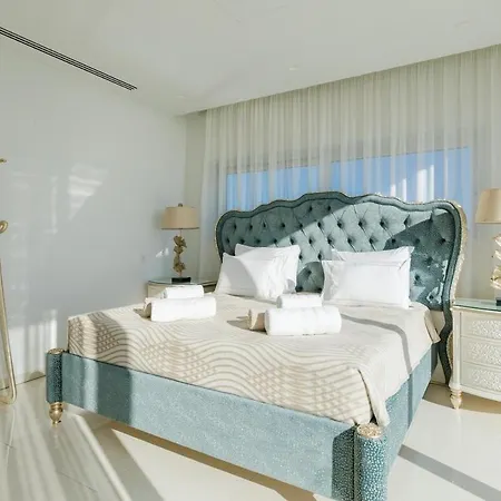 Appartamento Palace Of Mediterranean Beachfront