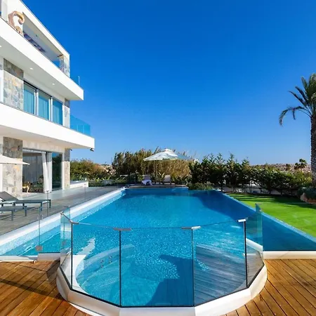 Apartment Palace Of Mediterranean Beachfront Agia Napa