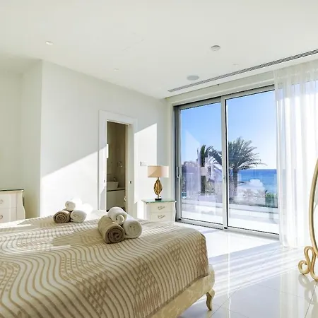 Palace Of Mediterranean Beachfront Ajia Napa