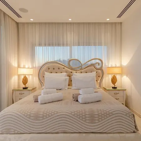 Palace Of Mediterranean Beachfront * איה נאפה