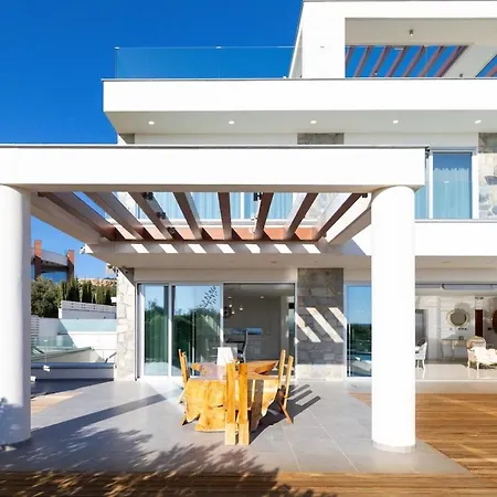 דירה Palace Of Mediterranean Beachfront